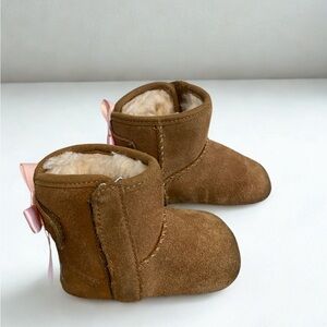 UGG Baby Boots with Pink Bow Newborn Tan Size 0/1